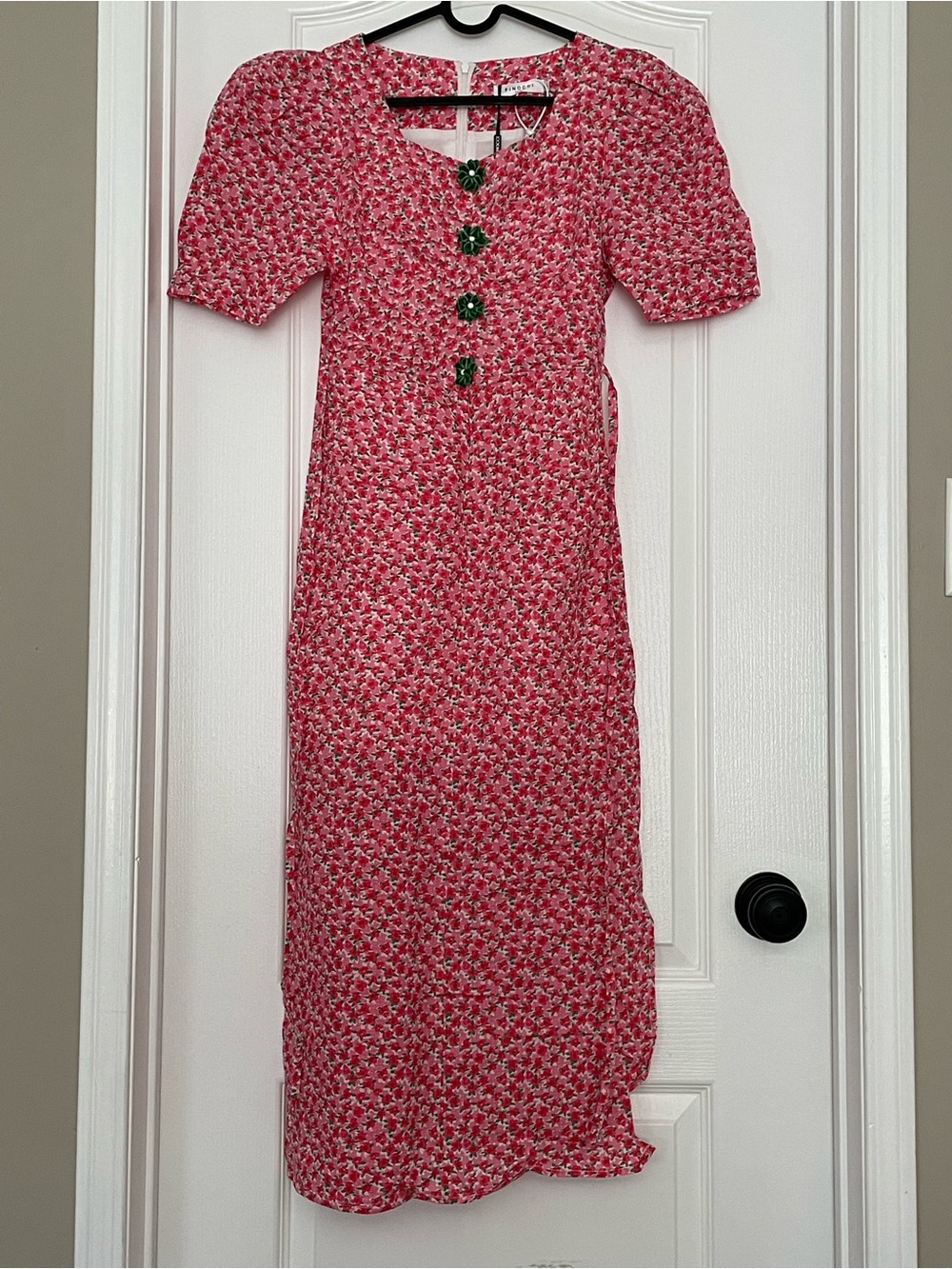 Women’s Pink Floral Midi Dress with Puff Sleeves
